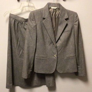 Gray Wool Fully Lined Two Piece Suit, Jacket & Skirt